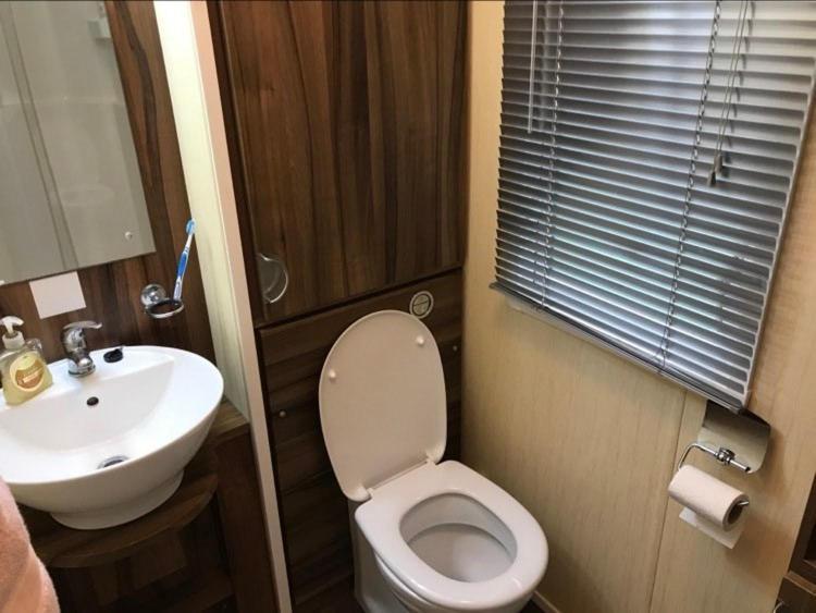 Hotel The Winchester Luxury Pet Friendly Caravan On Broadland Sands Holiday Park Between Lowestoft And Great Yarmouth Corton  Exterior foto